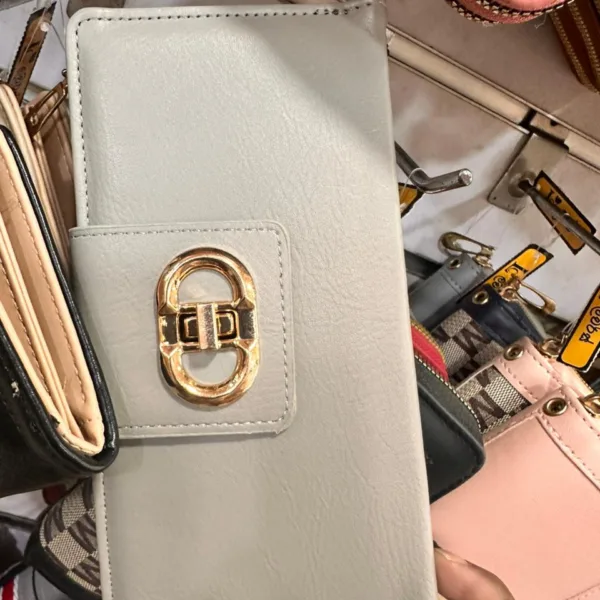 Women’s long wallet with secure lock closure