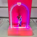 LED heart arch couple figurine with romantic couple design and soft glowing lights