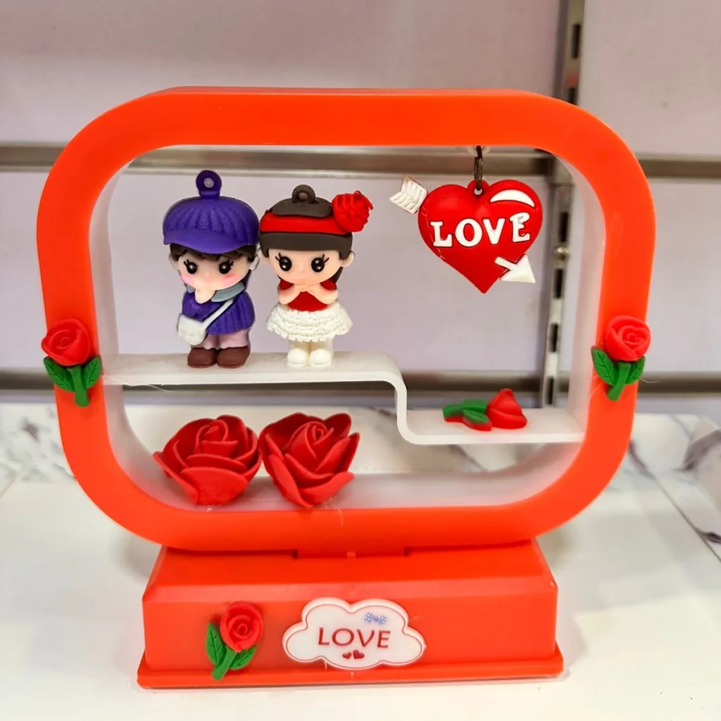 Love couple decorative showpiece romantic valentine gift